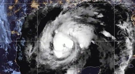 Tropical Storm Eta ties record; expected to become hurricane.